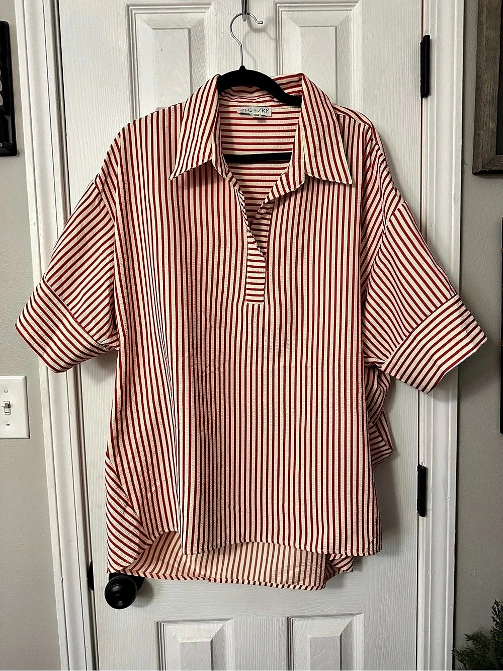 She + Sky women’s boutique striped collared shirt. Size 1X